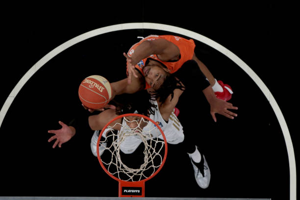 船记：这是快船本赛季最佳胜利 击败了全员健康的火箭（船记：快船斩获本季最佳一胜，击败阵容齐整的火箭）