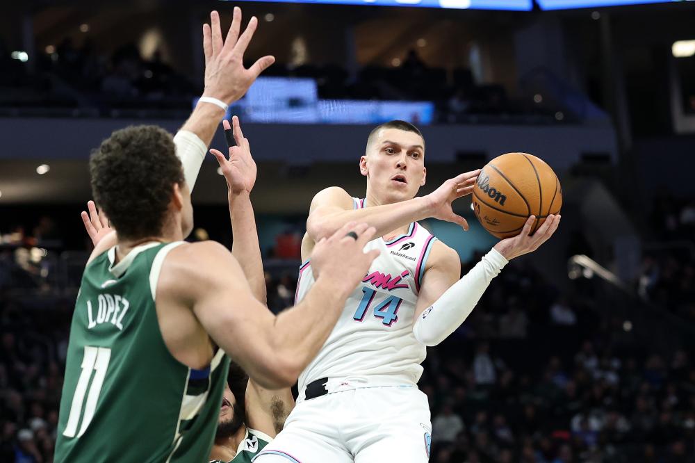 [中超]特谢拉轰入制胜球 上海申花战胜青岛海牛