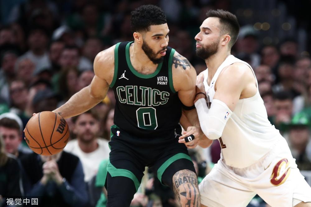 海外网友热议BLG击败TES：BLG将用更换打野的方式，赢得世界冠军