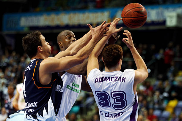 海外网友热议BLG击败TES：BLG将用更换打野的方式，赢得世界冠军